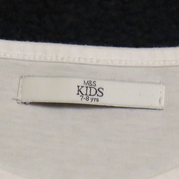 MARKS & SPENCER 🇬🇧 - 7-8 years Sequin T-shirt - Picture 2 of 5